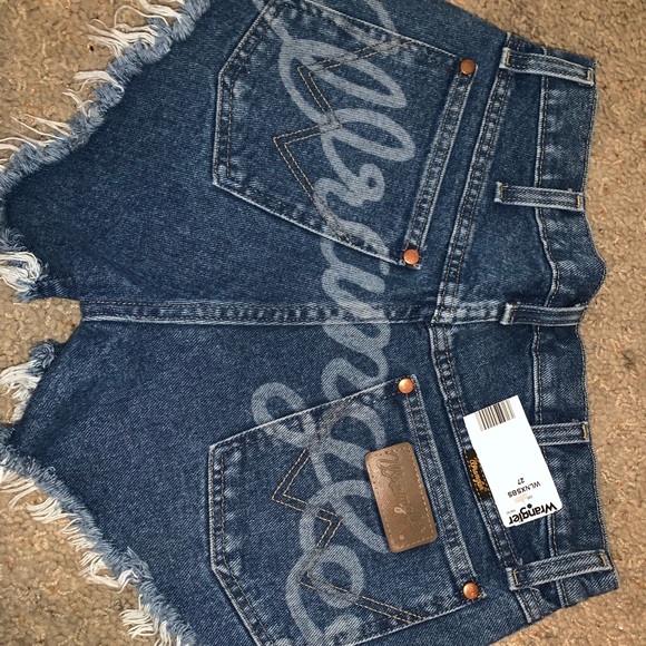 Wrangler Pants - Wrangler shorts, size 27